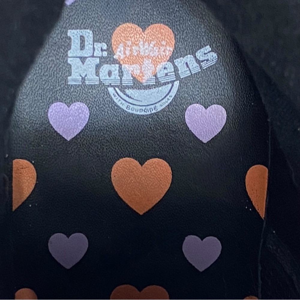 Dr. Martens Black Purple Pink Heart Sinclair Combat Boots EU 39 US 8 - Picture 12 of 13